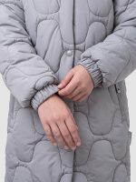 Стёганое пальто с утяжкой на талии — изображение 7